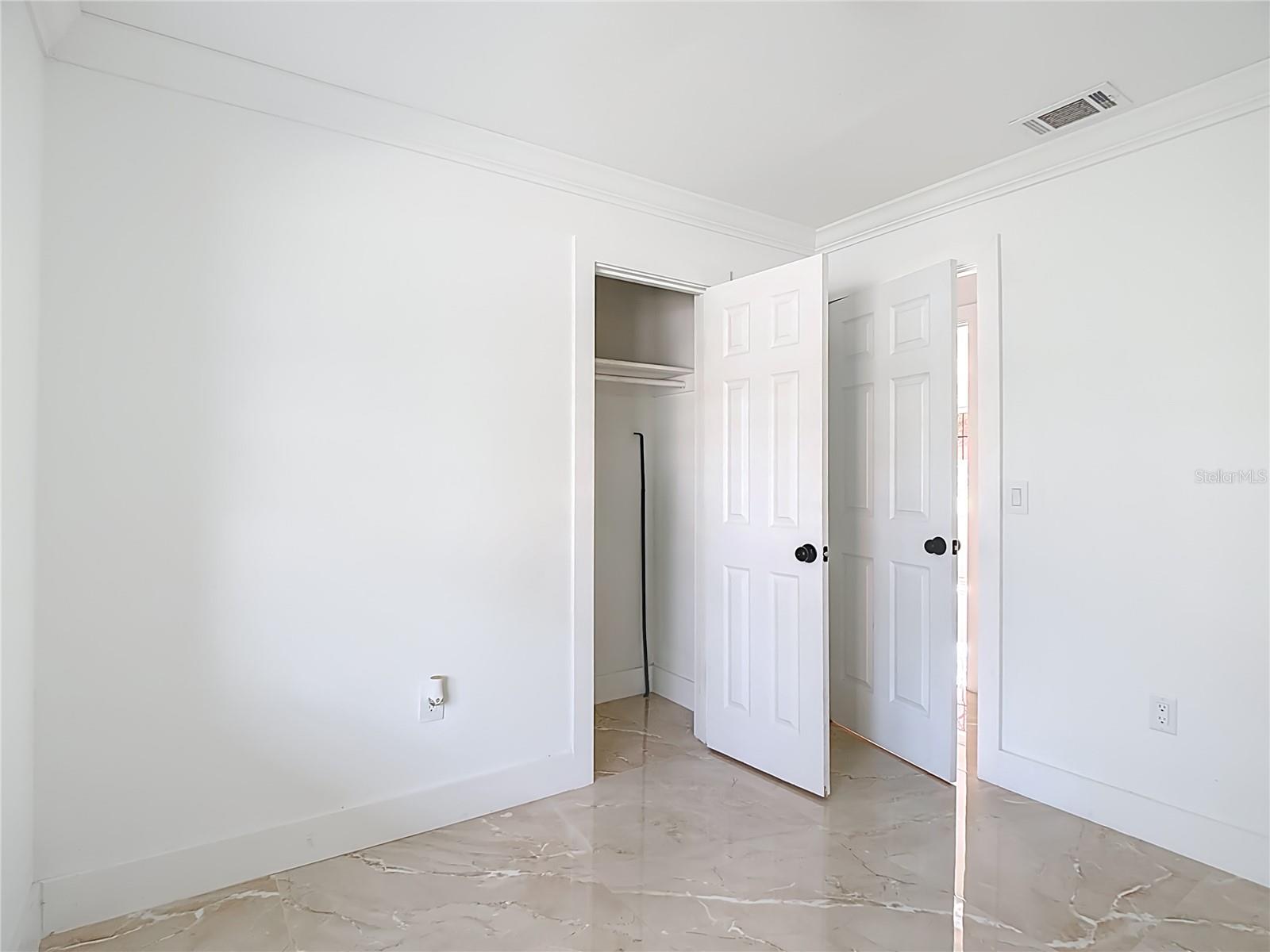 Image 14 of 41 For 201 Valencia Drive