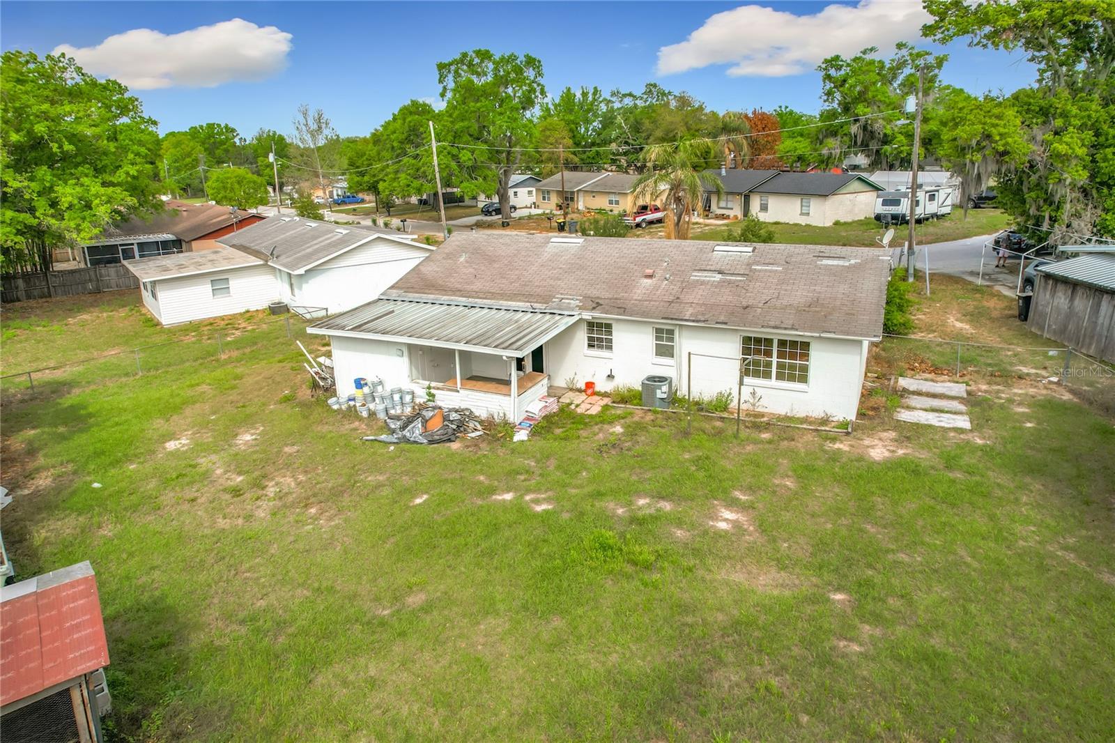 Image 35 of 41 For 201 Valencia Drive