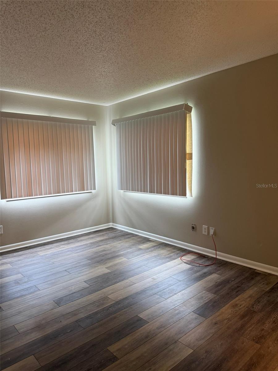 Image 10 of 18 For 737 Midway Drive A