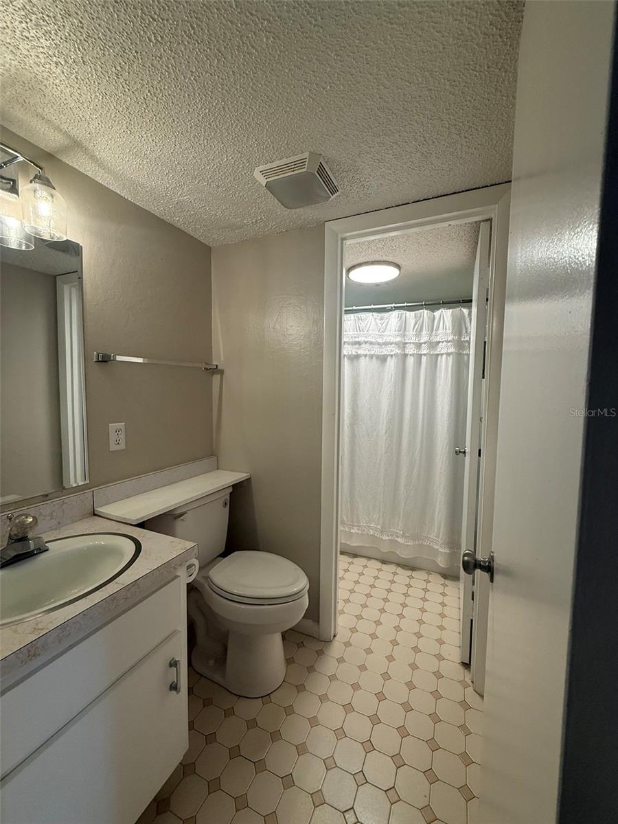 Image 12 of 18 For 737 Midway Drive A