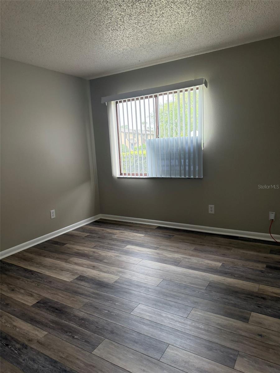 Image 9 of 18 For 737 Midway Drive A