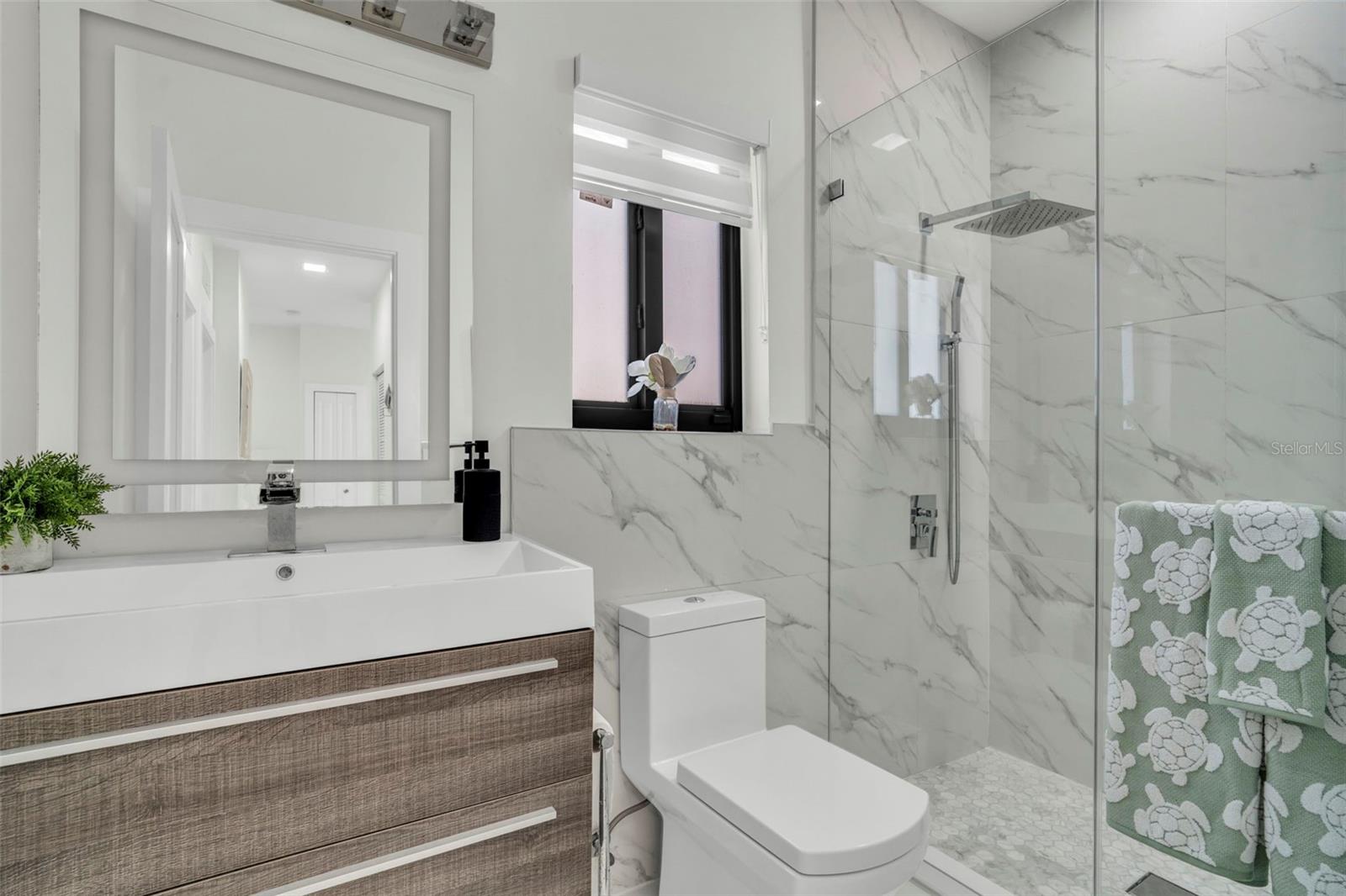 Image 32 of 66 For 21301 132nd Court