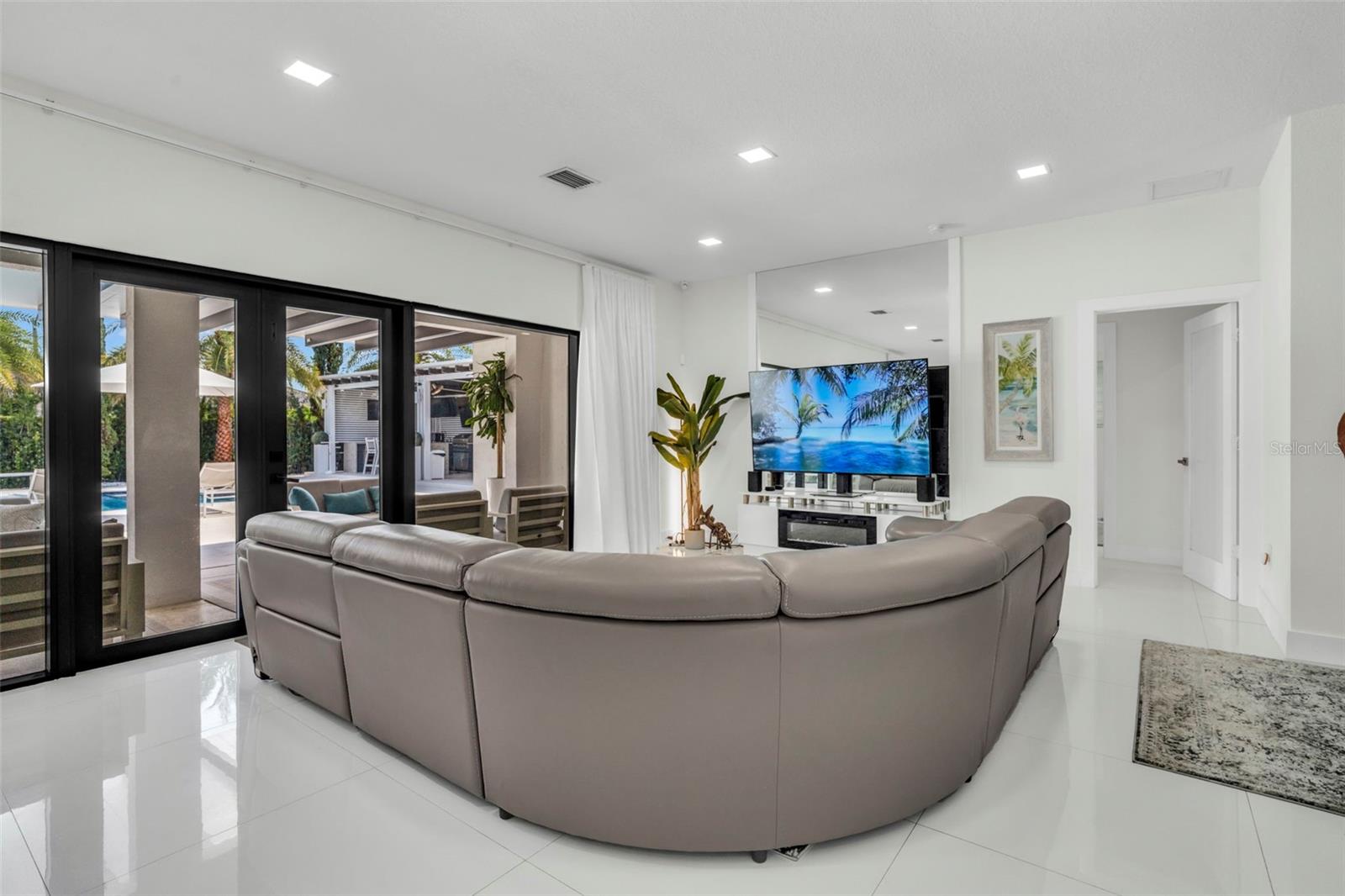 Image 9 of 66 For 21301 132nd Court