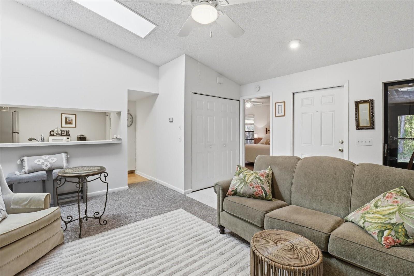 Image 10 of 39 For 8326 Earl Loop