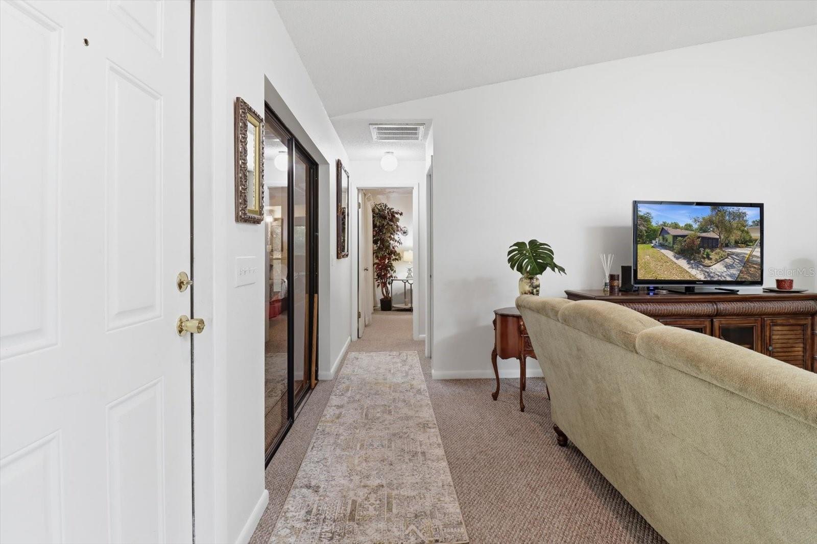 Image 14 of 39 For 8326 Earl Loop