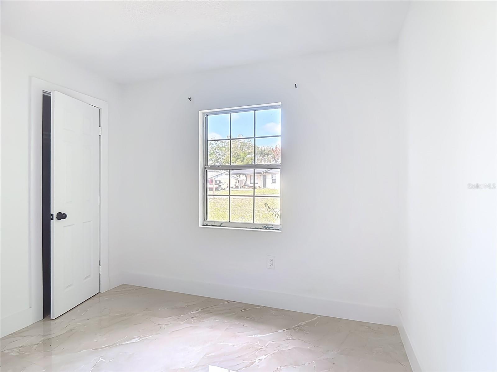 Image 10 of 41 For 201 Valencia Drive