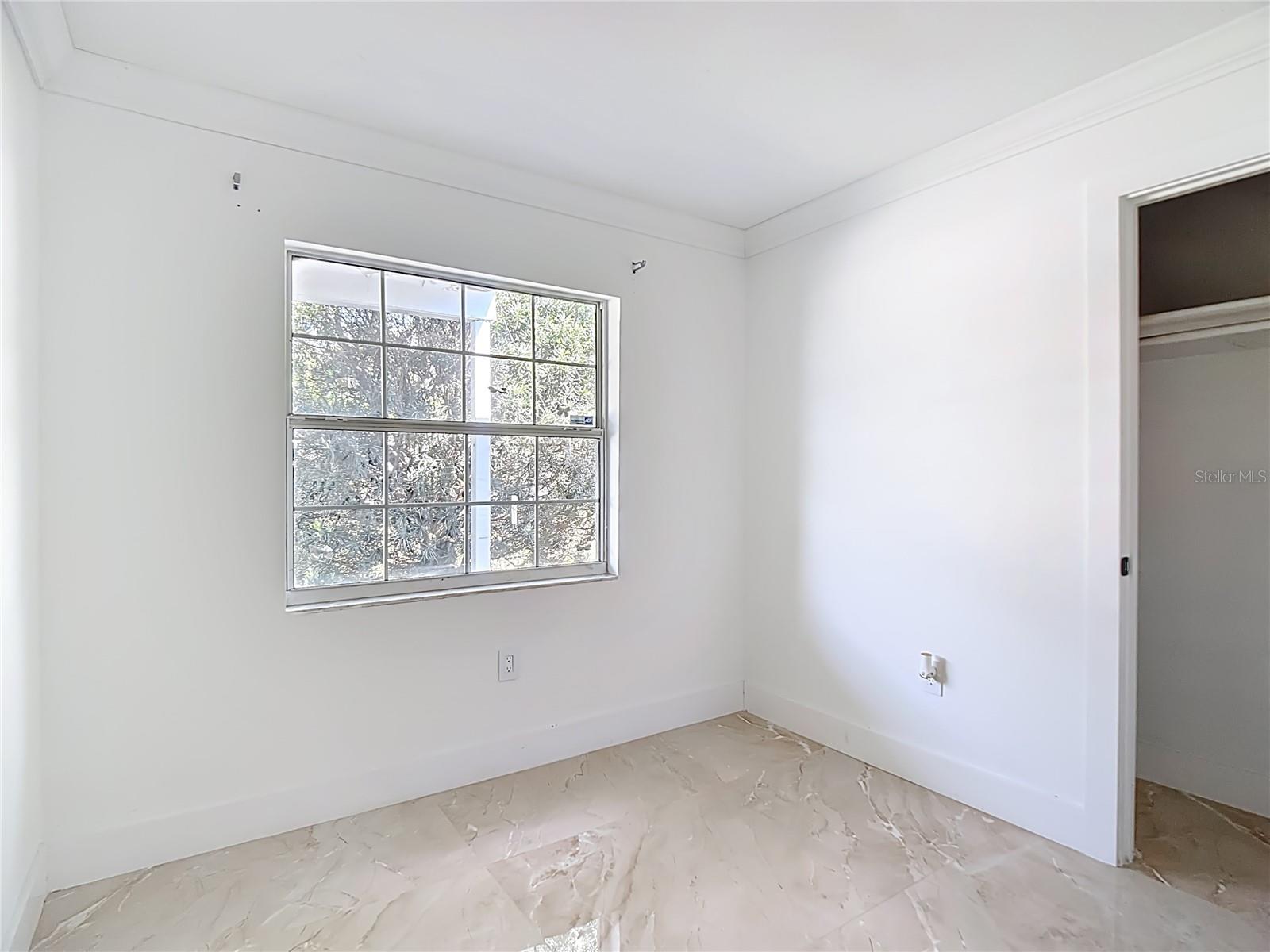 Image 13 of 41 For 201 Valencia Drive