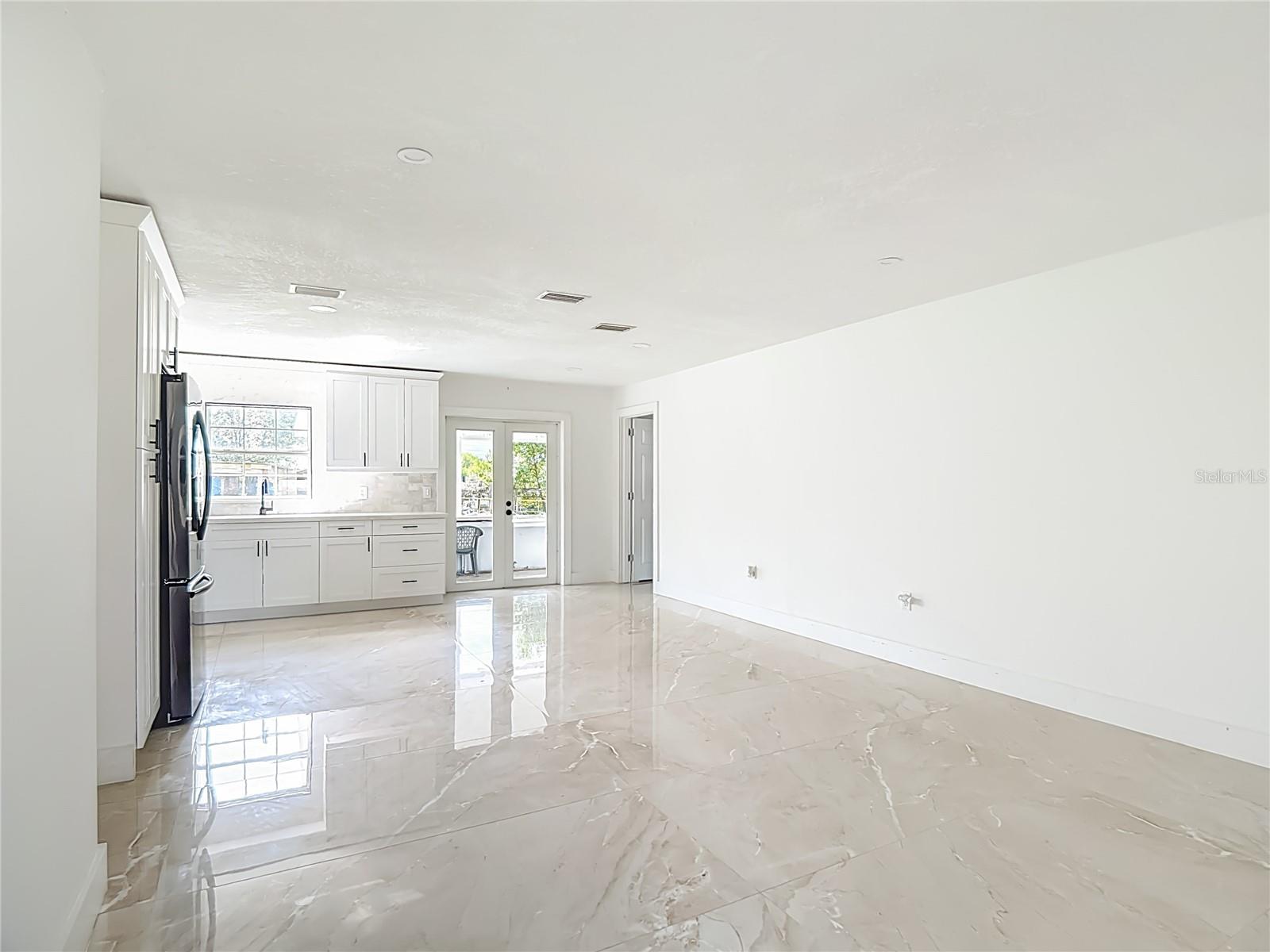 Image 2 of 41 For 201 Valencia Drive