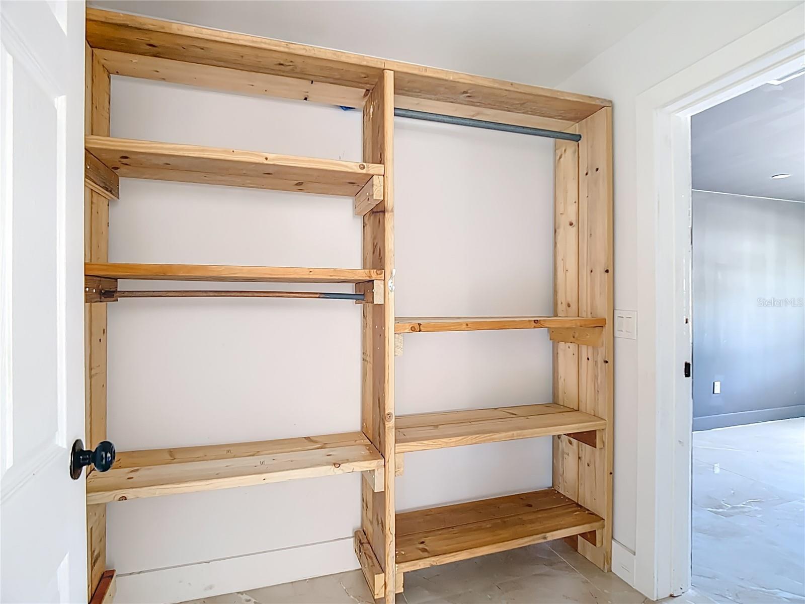 Image 25 of 41 For 201 Valencia Drive