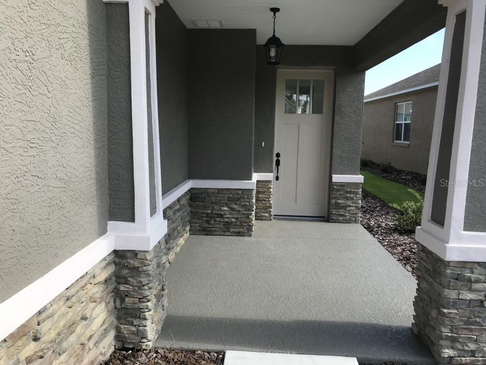 Image 3 of 16 For 9890 99th Loop