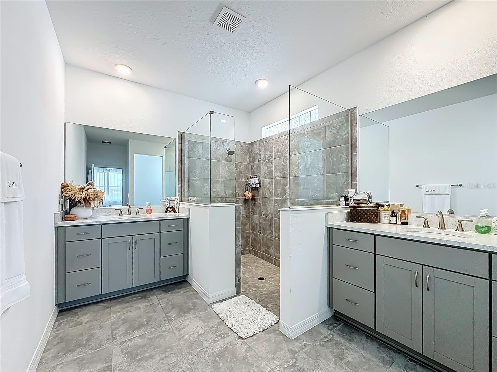 Image 16 of 43 For 7429 61st Street