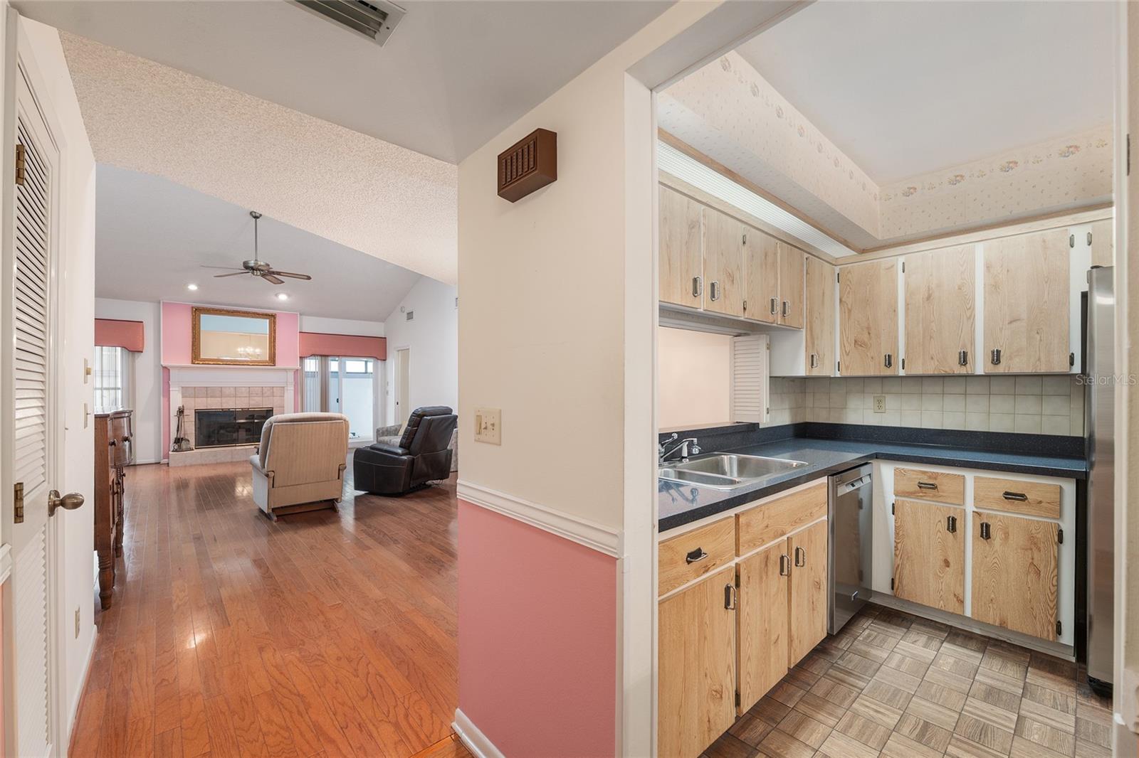 Image 19 of 62 For 2064 37th Court Circle