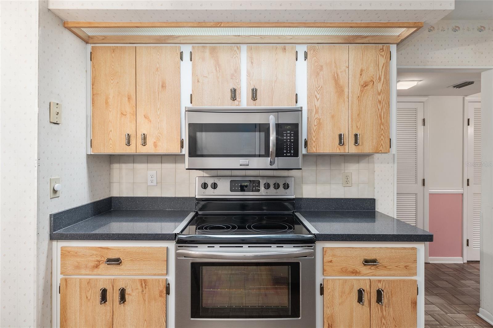 Image 24 of 62 For 2064 37th Court Circle