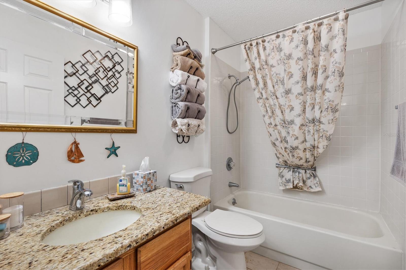 Image 11 of 16 For 711 Agua Way