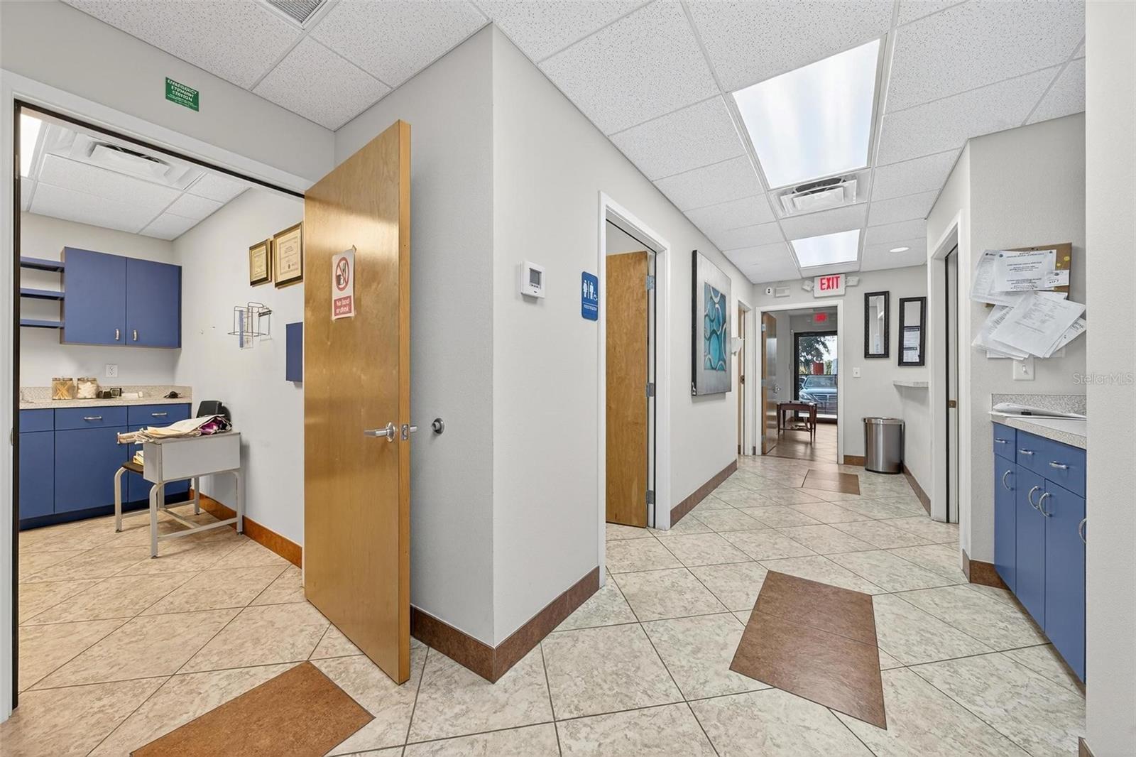 Image 11 of 24 For 501 North Boulevard