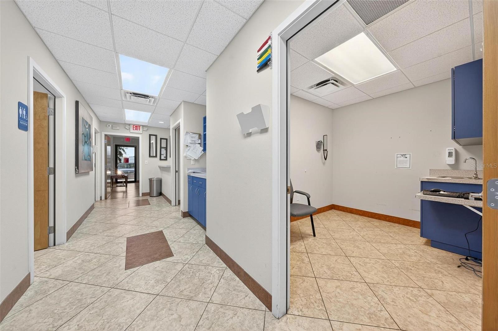 Image 12 of 24 For 501 North Boulevard