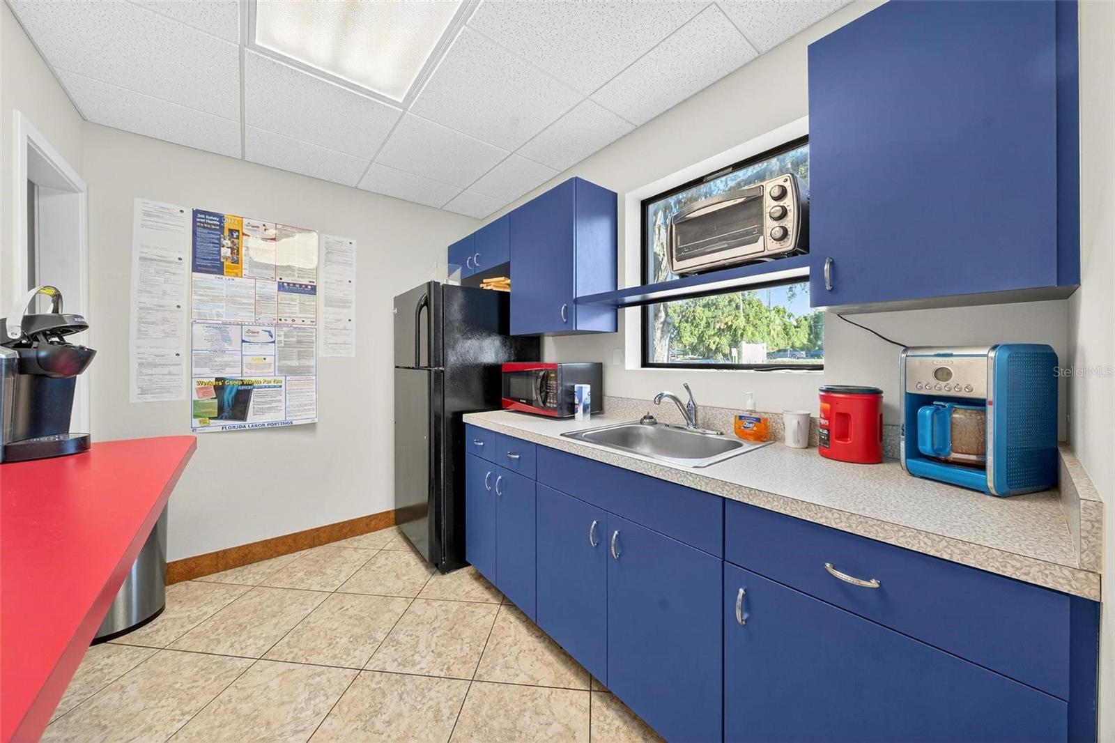 Image 18 of 24 For 501 North Boulevard