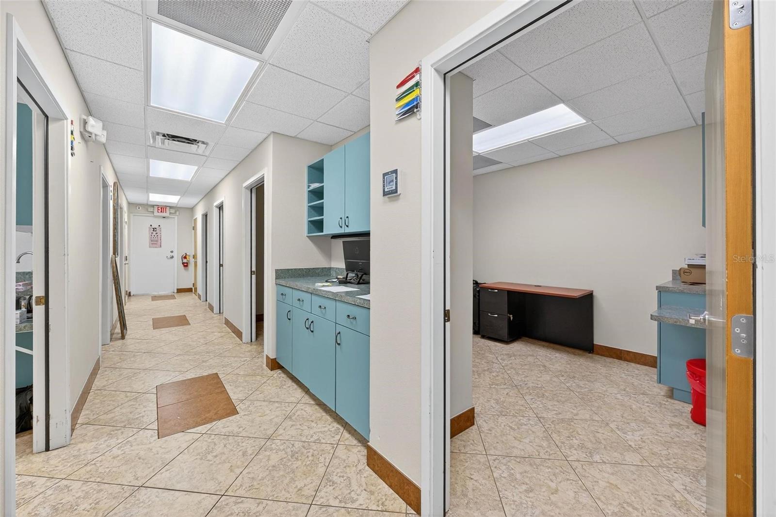 Image 23 of 24 For 501 North Boulevard