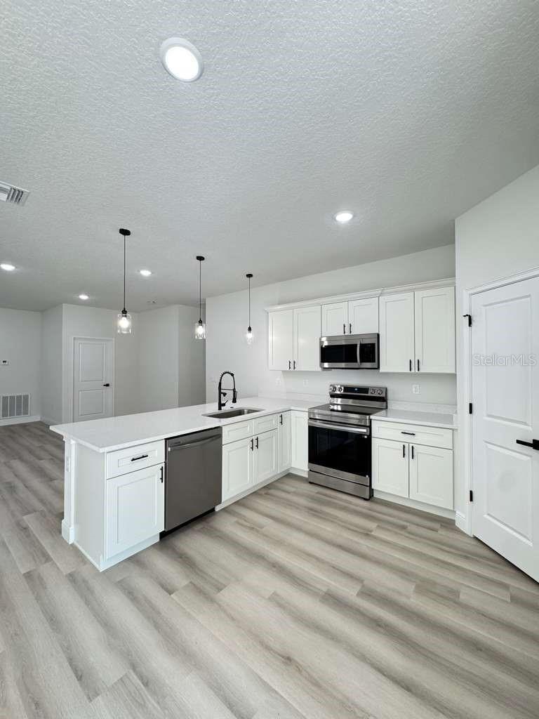 Image 18 of 55 For 8902 135th Street