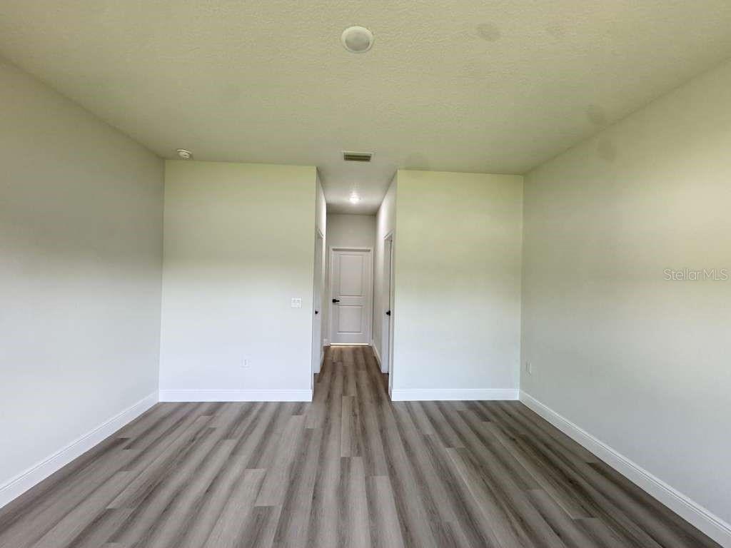 Image 23 of 55 For 8902 135th Street