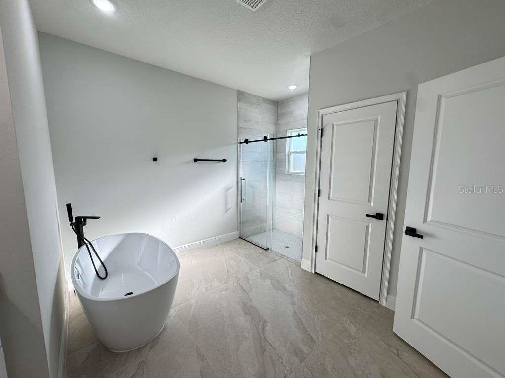 Image 29 of 55 For 8902 135th Street