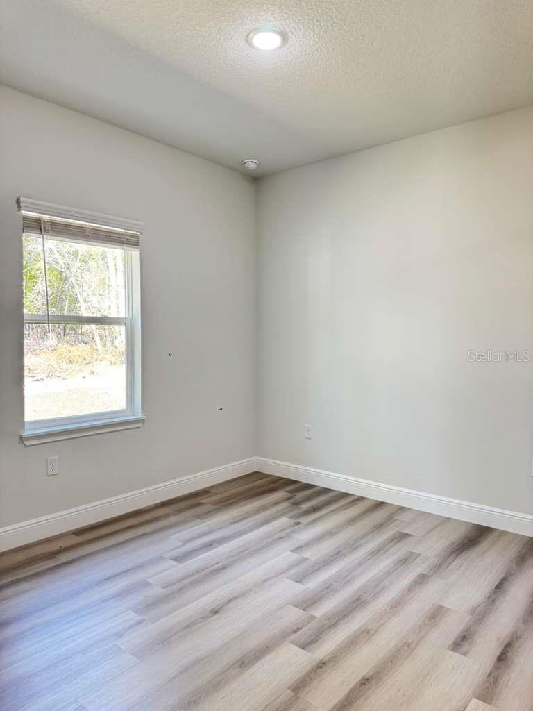 Image 32 of 55 For 8902 135th Street