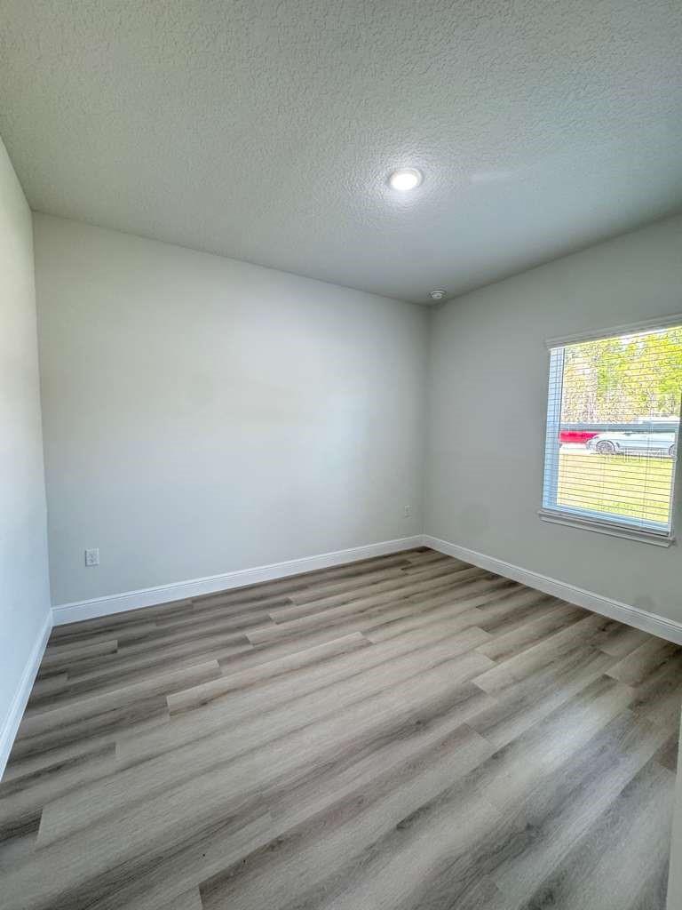 Image 43 of 55 For 8902 135th Street