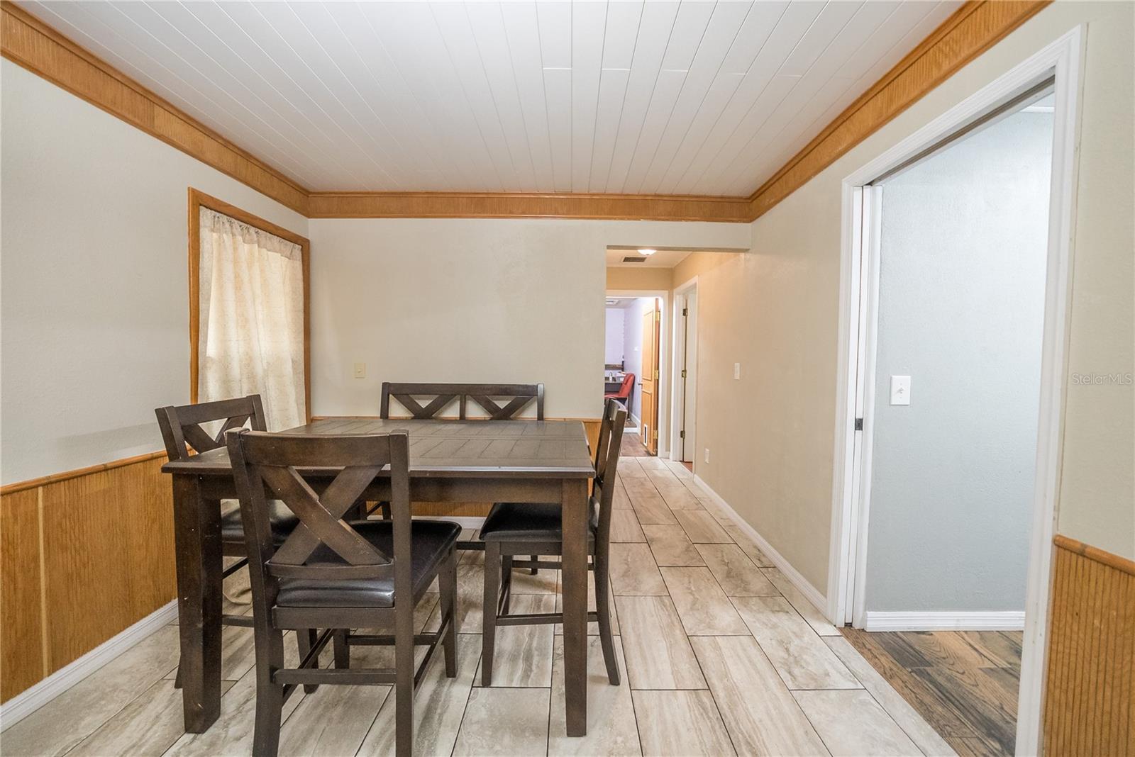 Image 15 of 57 For 12 Spring Lake Way