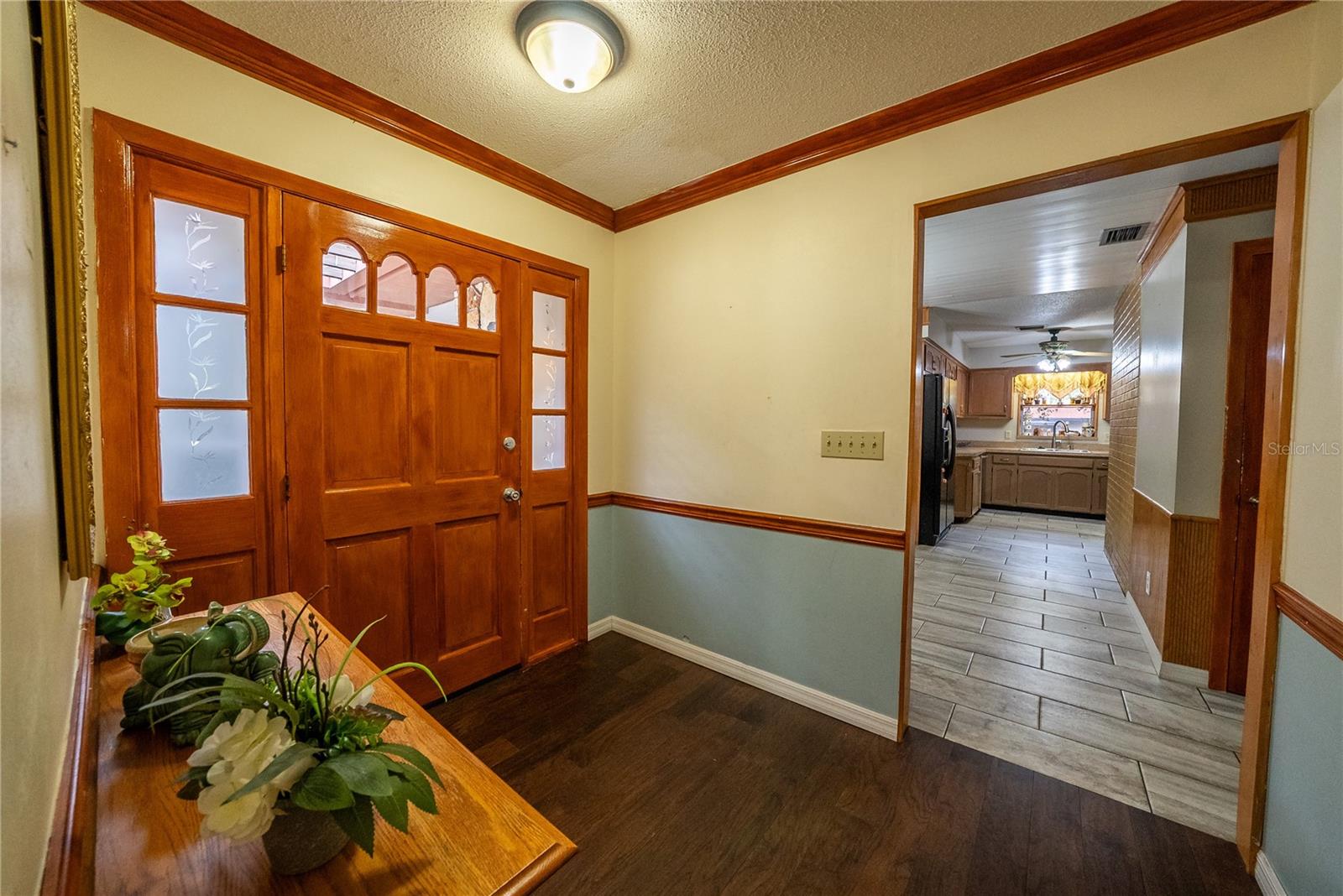 Image 8 of 57 For 12 Spring Lake Way