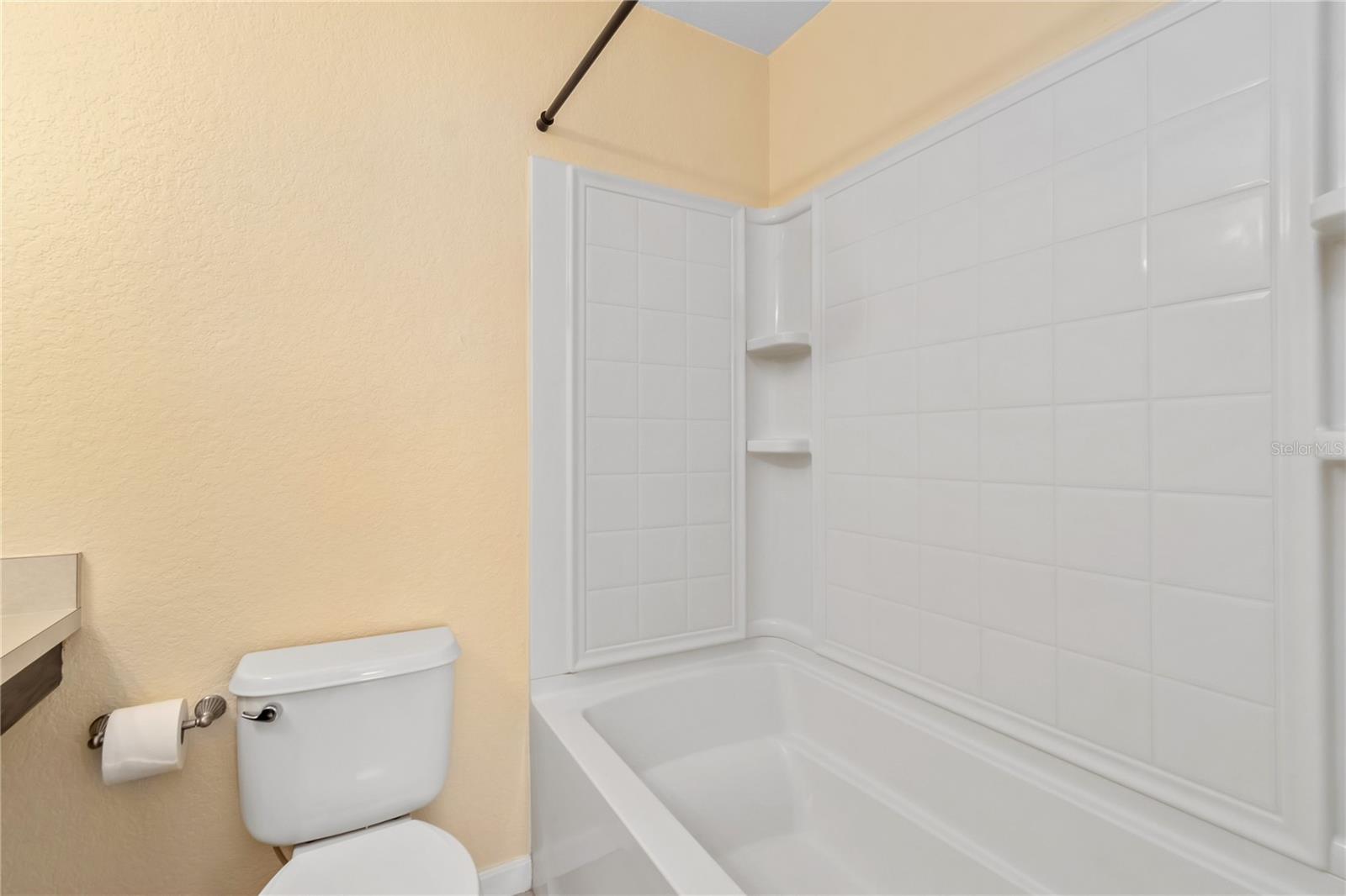 Image 21 of 40 For 4814 44th Circle