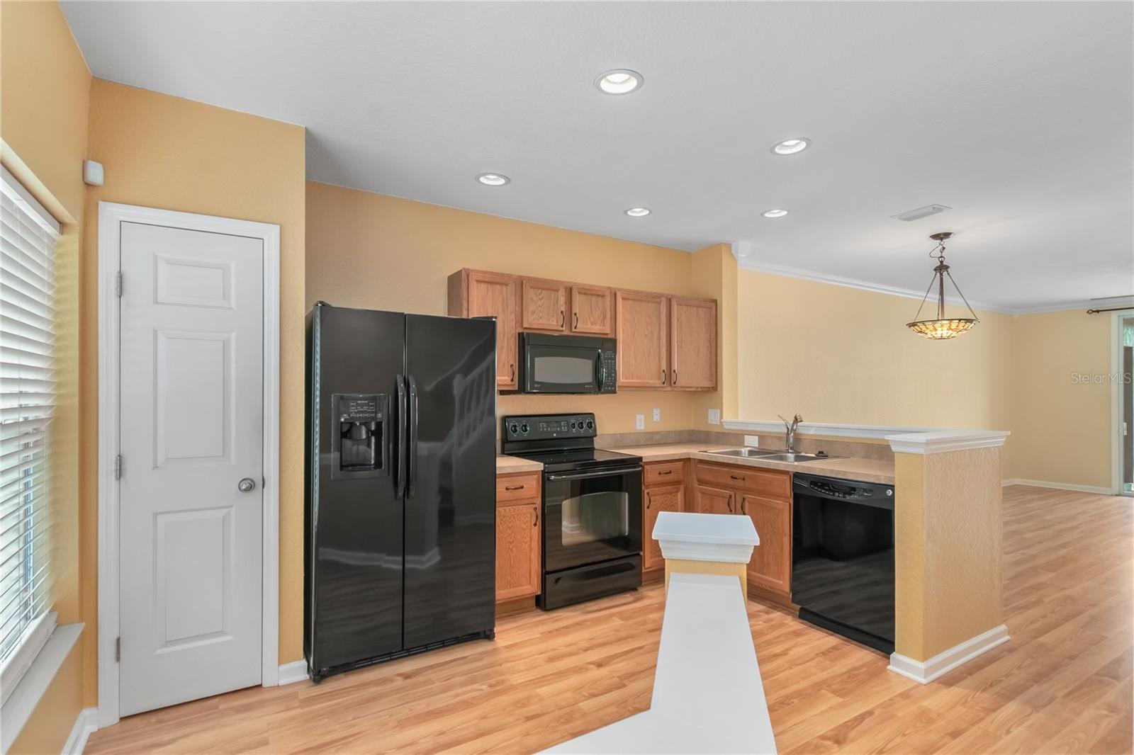 Image 6 of 40 For 4814 44th Circle