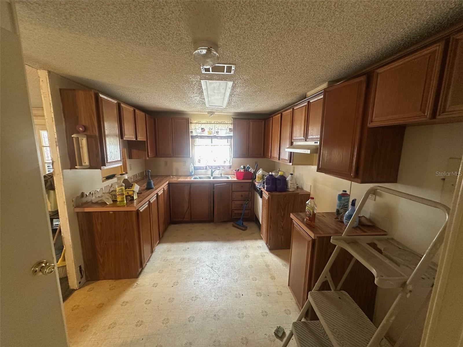 Image 25 of 39 For 3700 189th Avenue