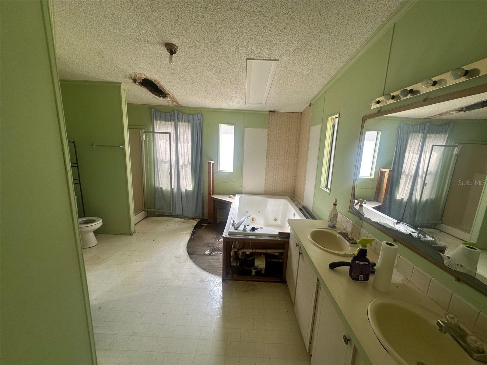 Image 29 of 39 For 3700 189th Avenue