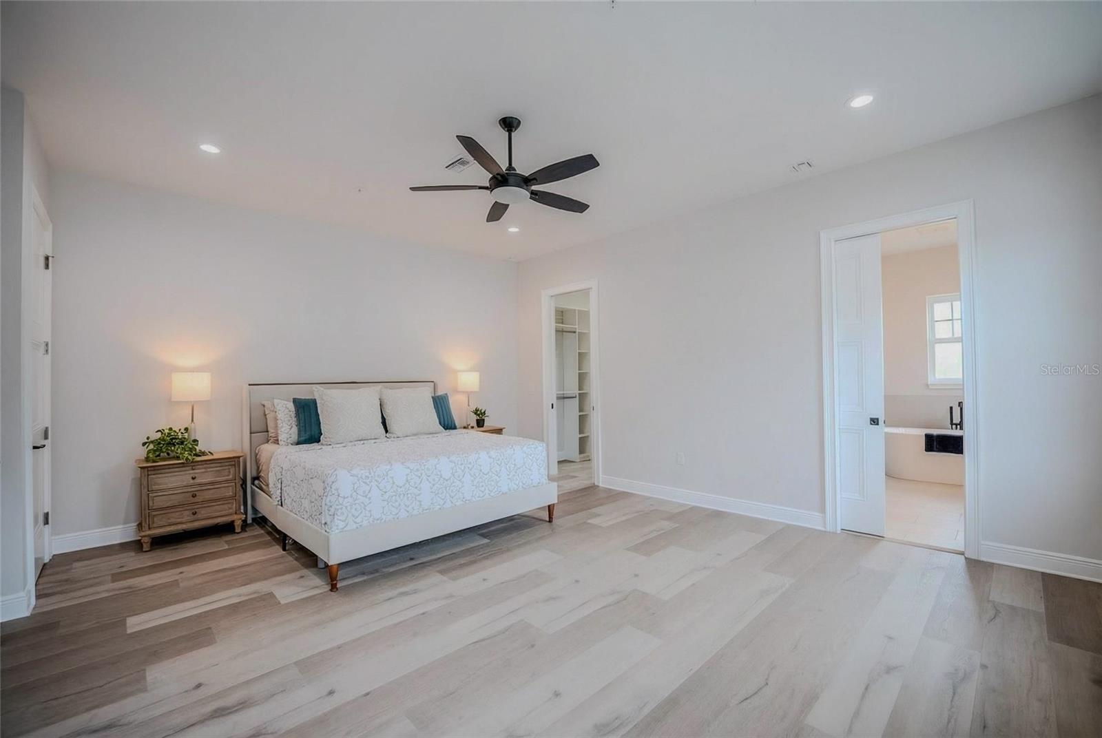 Image 19 of 39 For 129 Watula Avenue