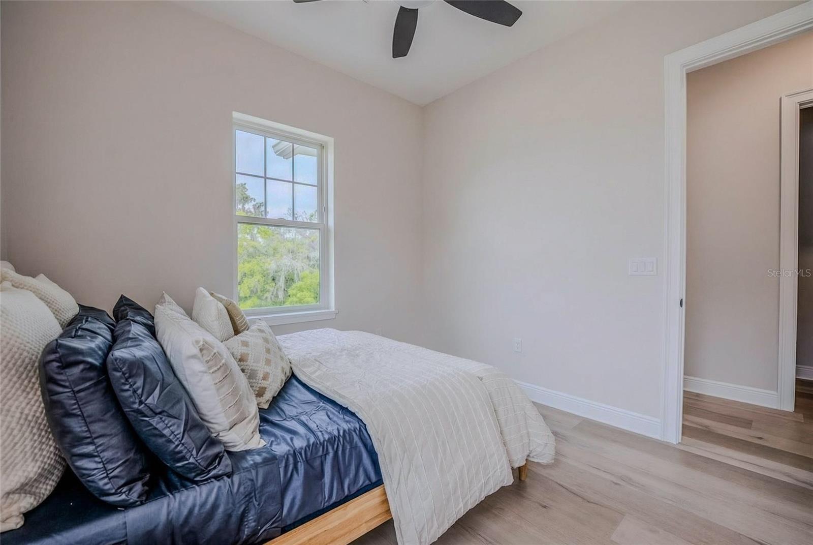 Image 25 of 39 For 129 Watula Avenue