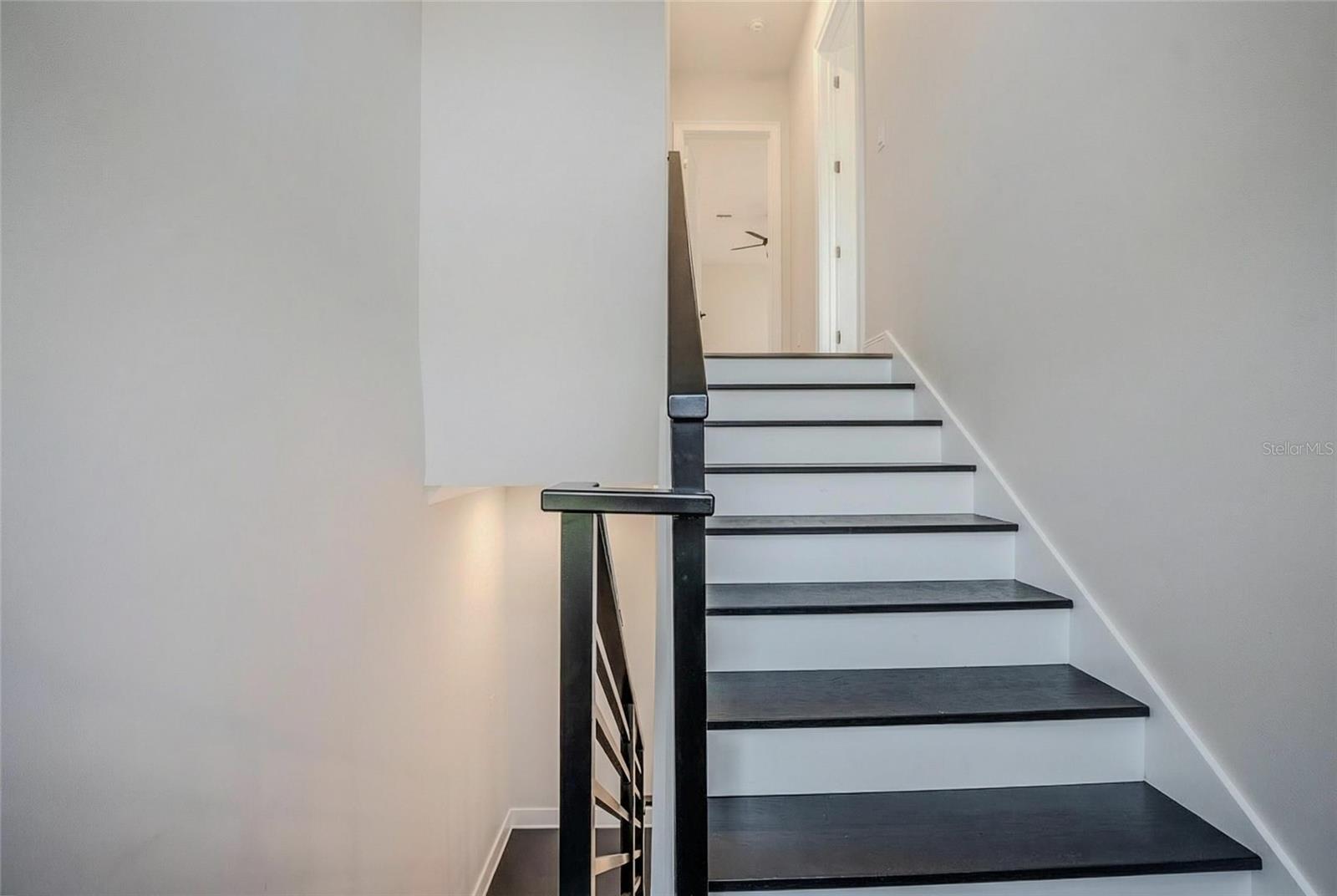 Image 27 of 39 For 129 Watula Avenue