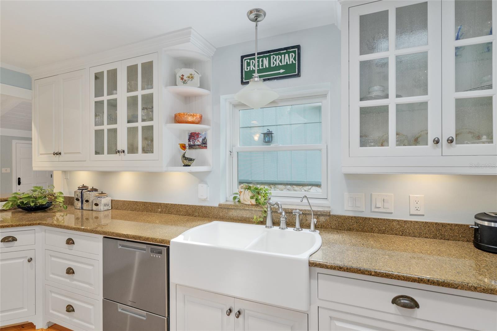 Image 22 of 98 For 400 90th Street