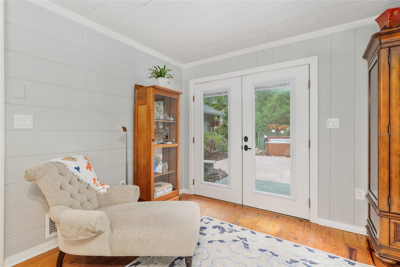 Image 30 of 98 For 400 90th Street