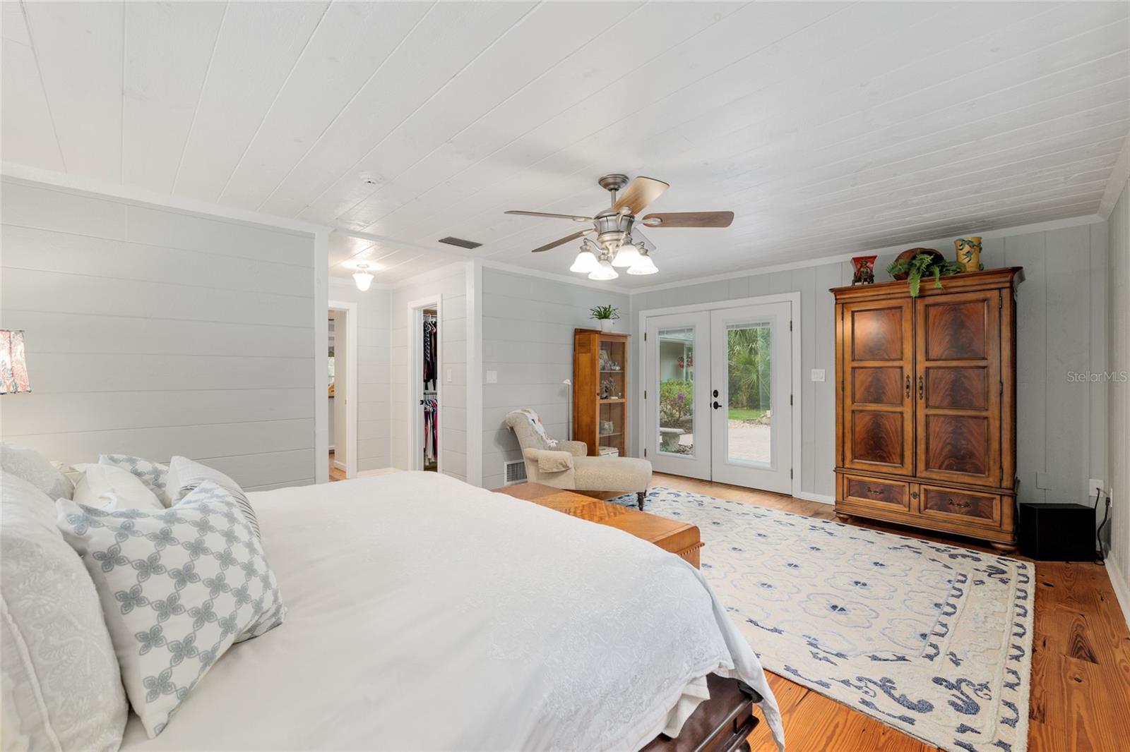 Image 32 of 98 For 400 90th Street