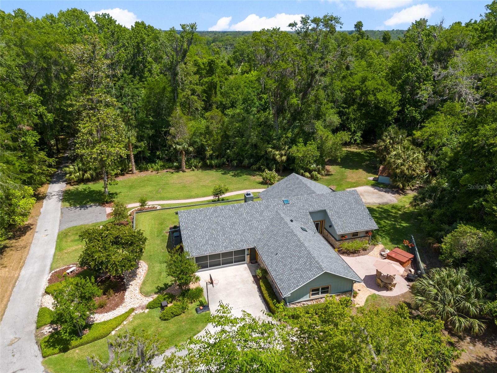 Image 7 of 98 For 400 90th Street