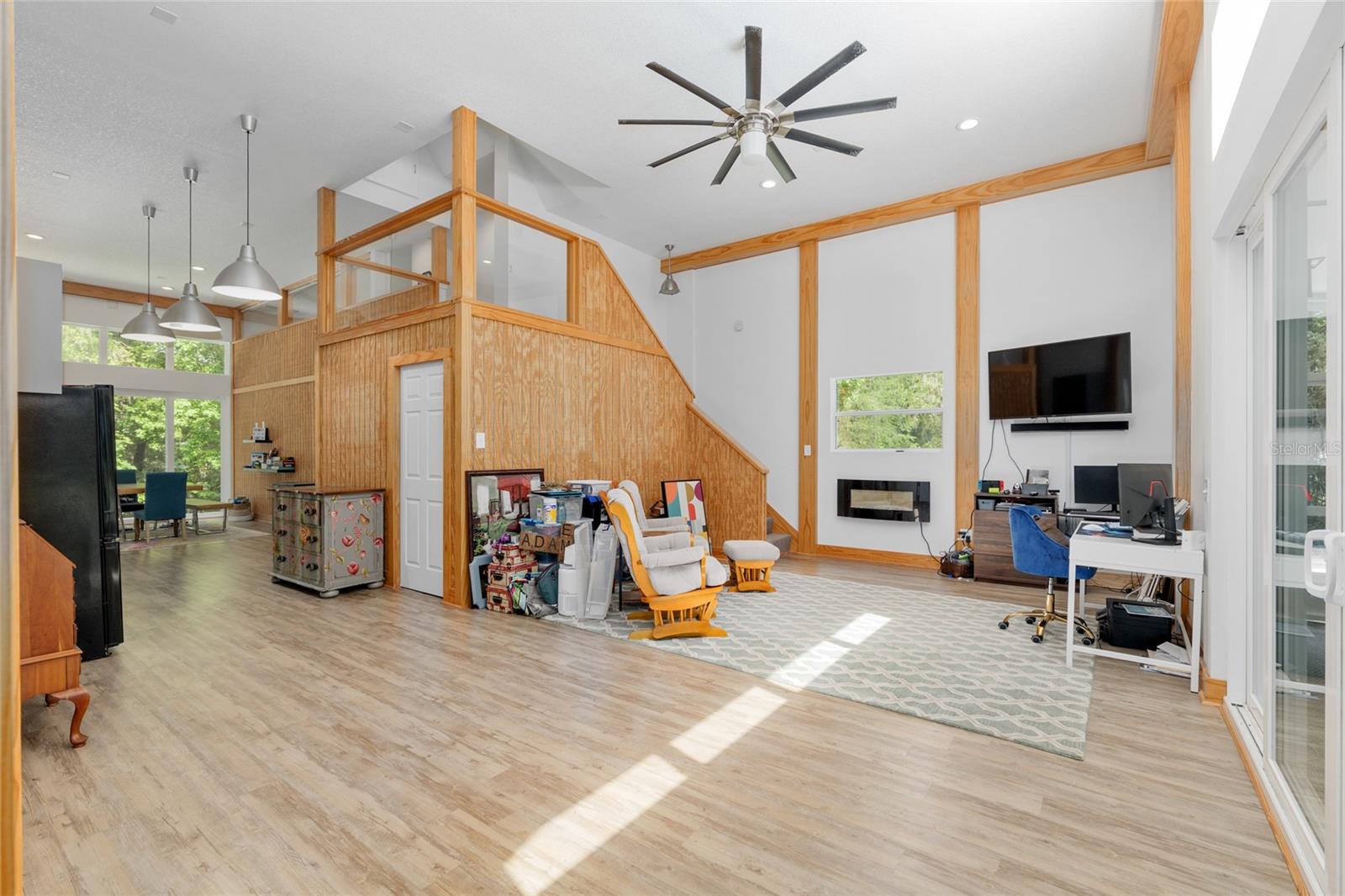 Image 74 of 98 For 400 90th Street