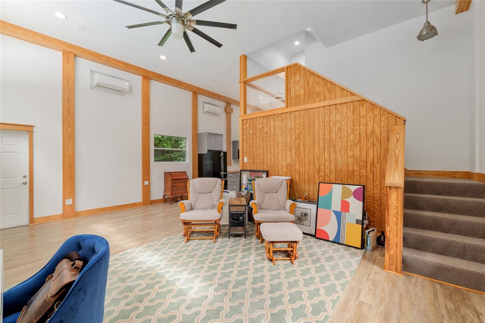 Image 75 of 98 For 400 90th Street