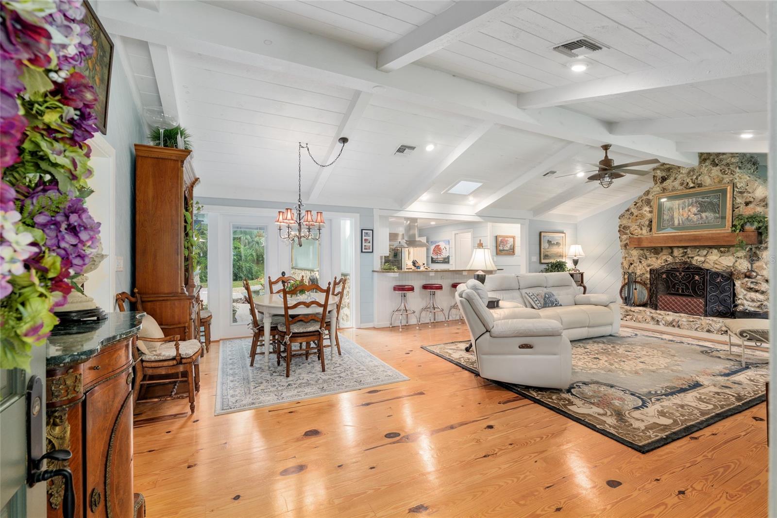 Image 9 of 98 For 400 90th Street