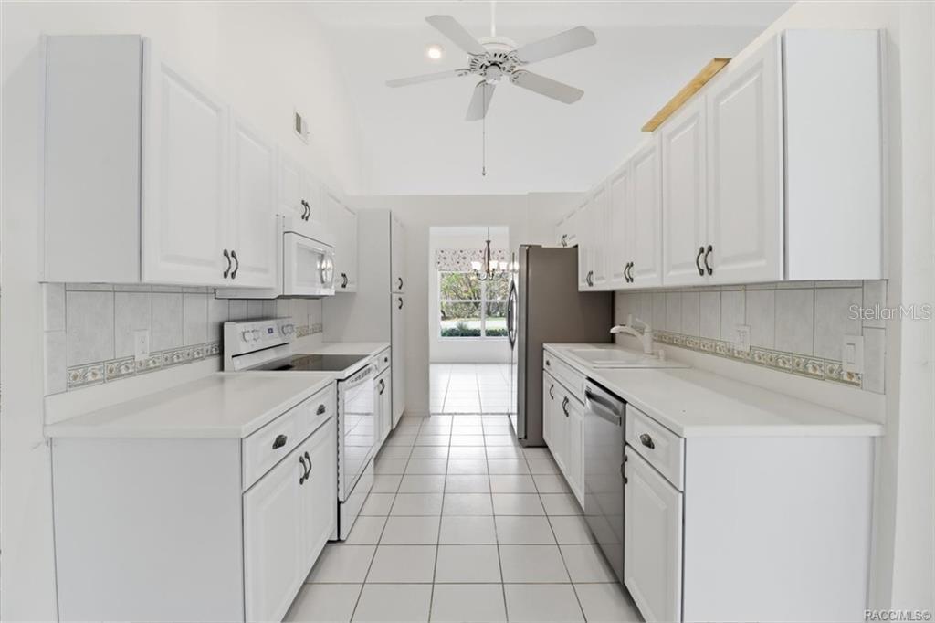 Image 11 of 46 For 13 Bonnie Court N