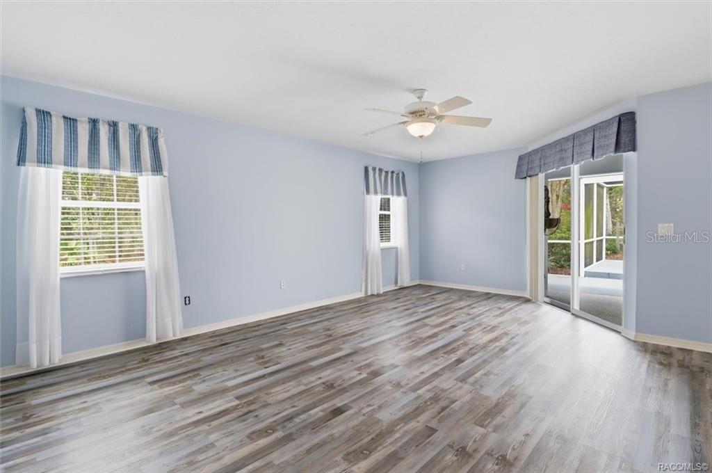 Image 18 of 46 For 13 Bonnie Court N