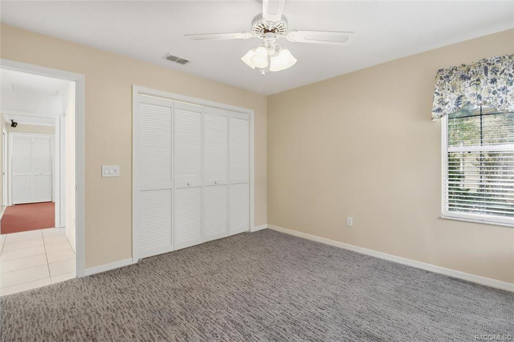 Image 22 of 46 For 13 Bonnie Court N