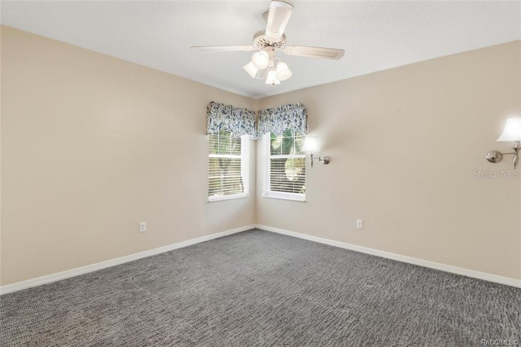 Image 23 of 46 For 13 Bonnie Court N