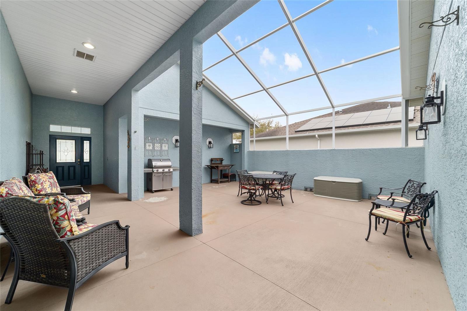 Image 20 of 64 For 9299 94th Loop