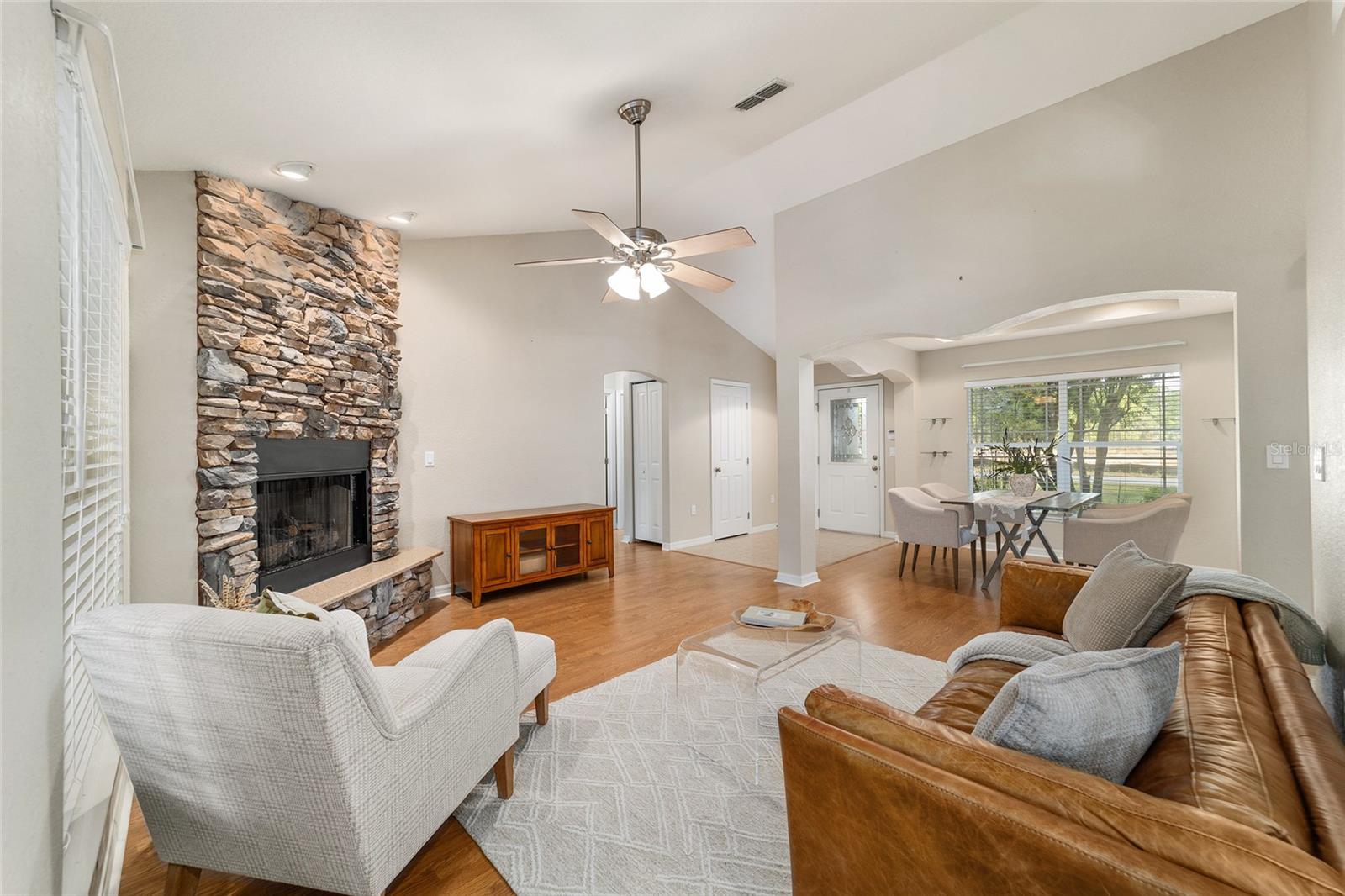 Image 14 of 79 For 2802 25th Avenue