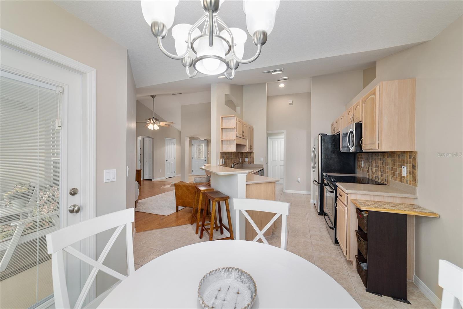 Image 25 of 79 For 2802 25th Avenue